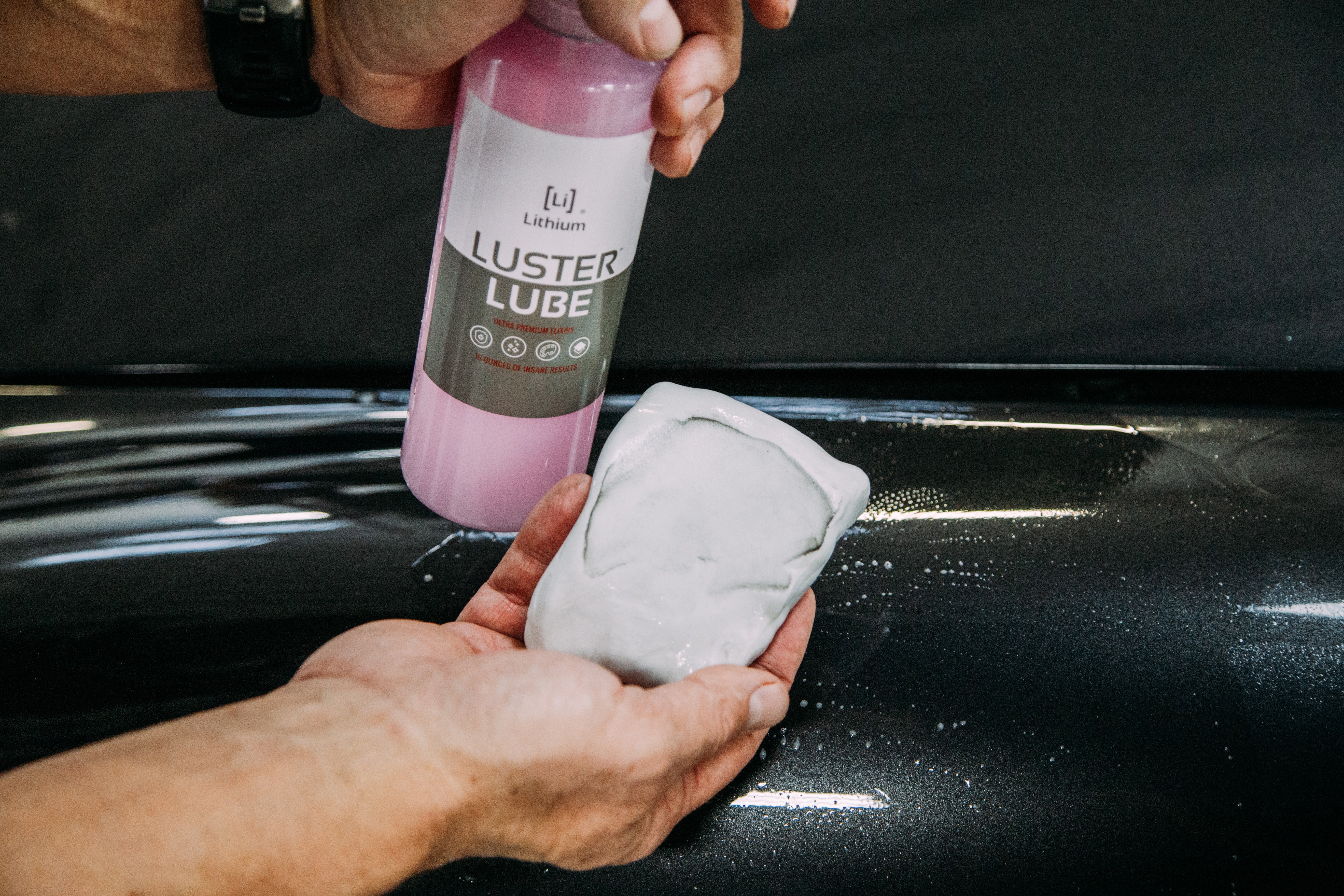 Using Luster Lube on Clay Bar for Lubrication